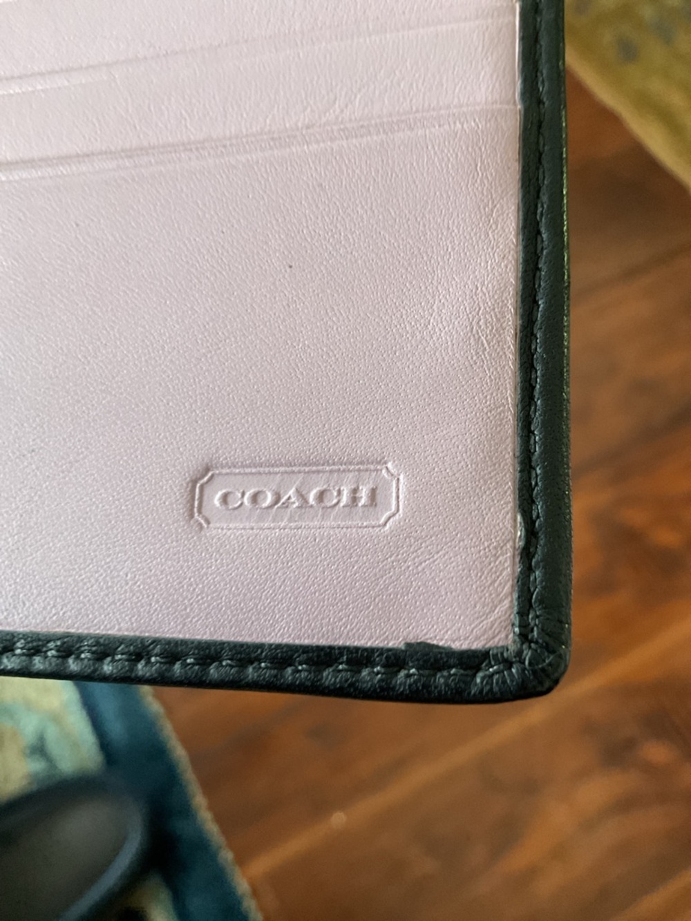 Coach Black Vintage Wallet with Lavender interior - Picture 5 of 7